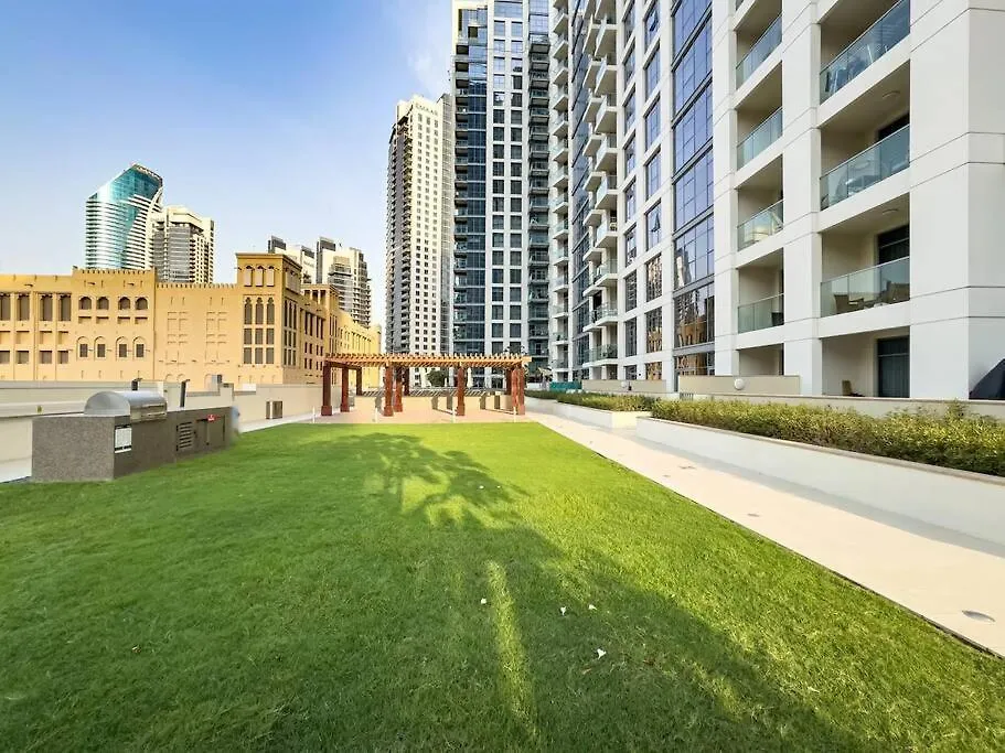 The Lavish Art House With Full Burj Khalifa View From All Rooms - Amazing Balcony Setup - Infinity Pool - Near Dubai Mall Downtown 0*,  Zjednoczone Emiraty Arabskie